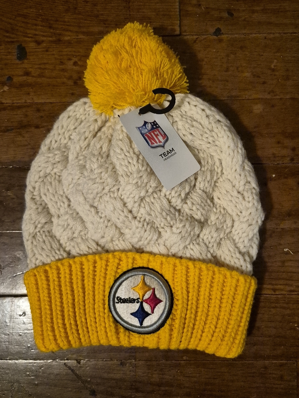 Pittsburgh Steelers Cream & Yellow Pom Beanie Womens Hat BNWT